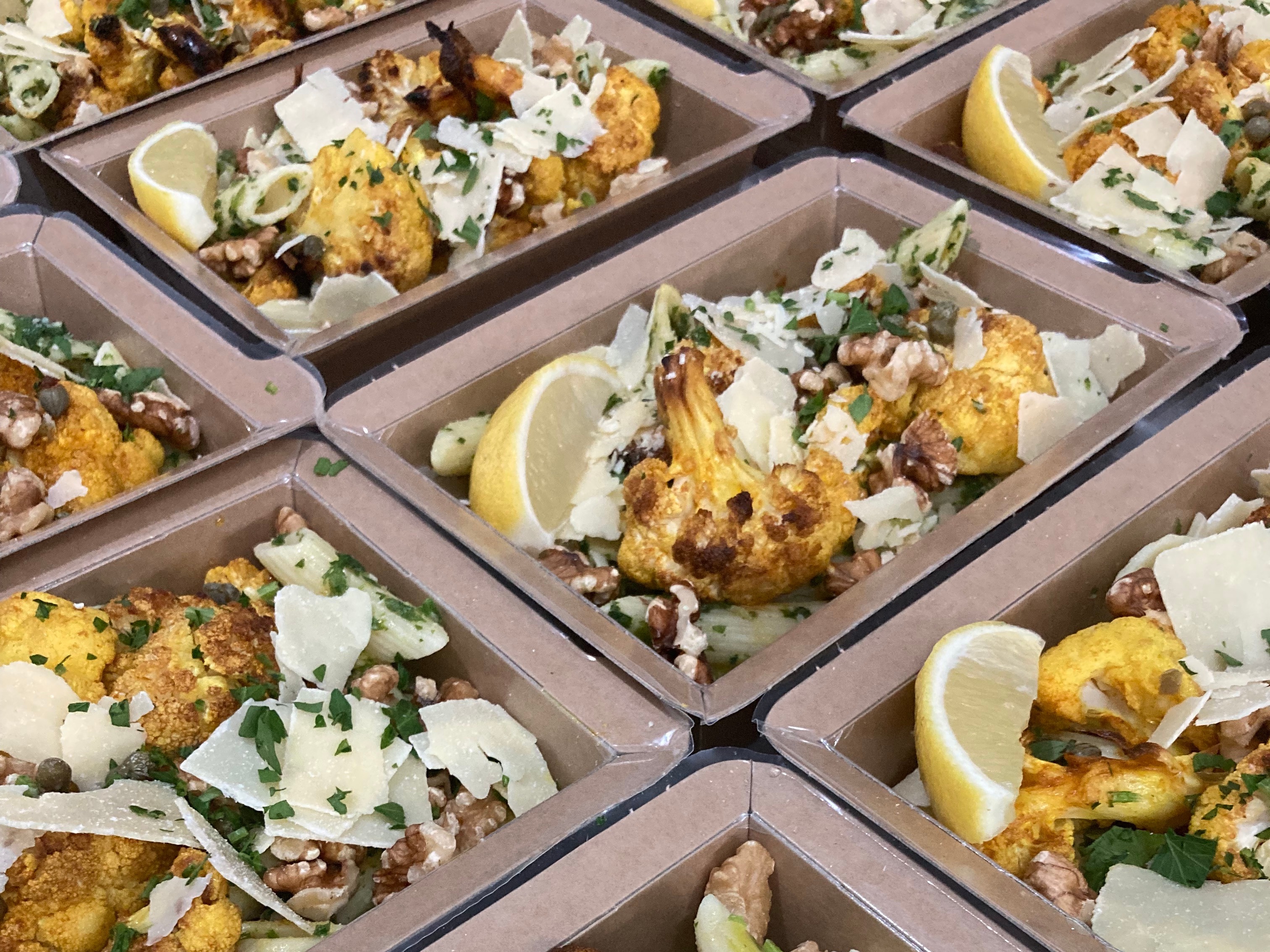 Pasta Valley VEGETARIAN Roasted Cauli & Chickpea Pesto Pasta - Valley Meal Prep Au ...